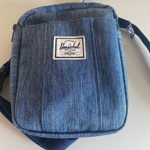 Herschel cross body bag